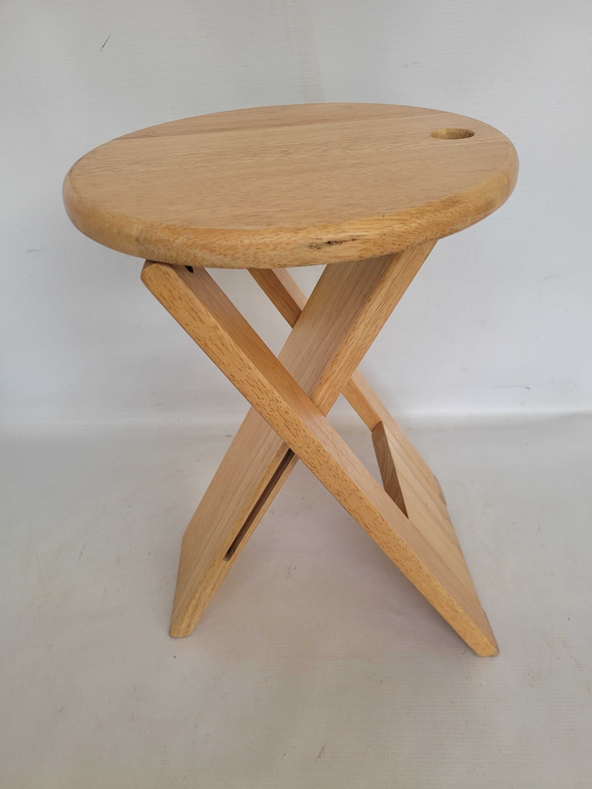 Stool Suzy, brown wood, by A. Reed, 1970s - 331827
