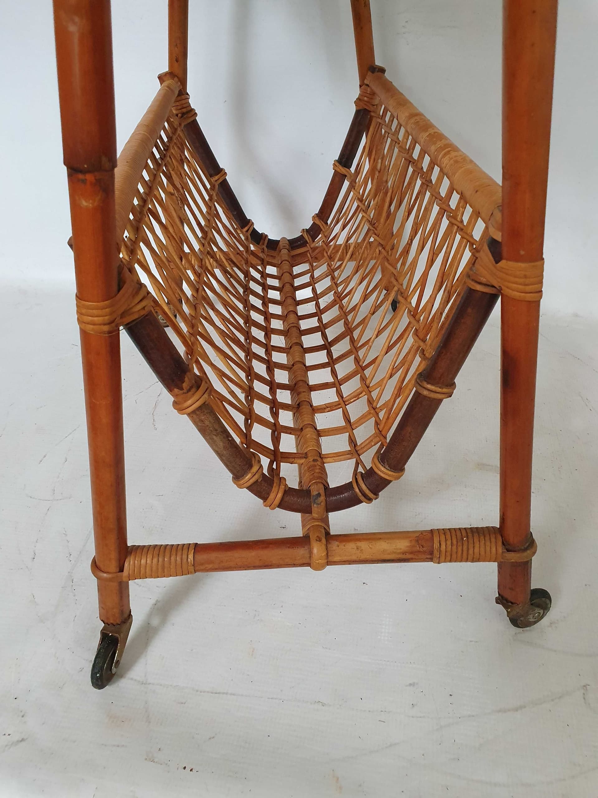 Magazine rack, brown rattan, brown bamboo, 1970s - 331769
