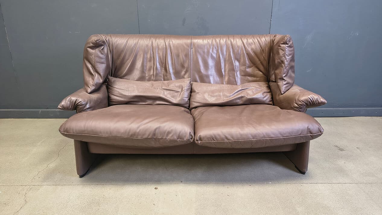 Two-seater sofa Porto Venere, brown leather, by V. Magistretti, Cassina, Italy, 1970s. - 331455