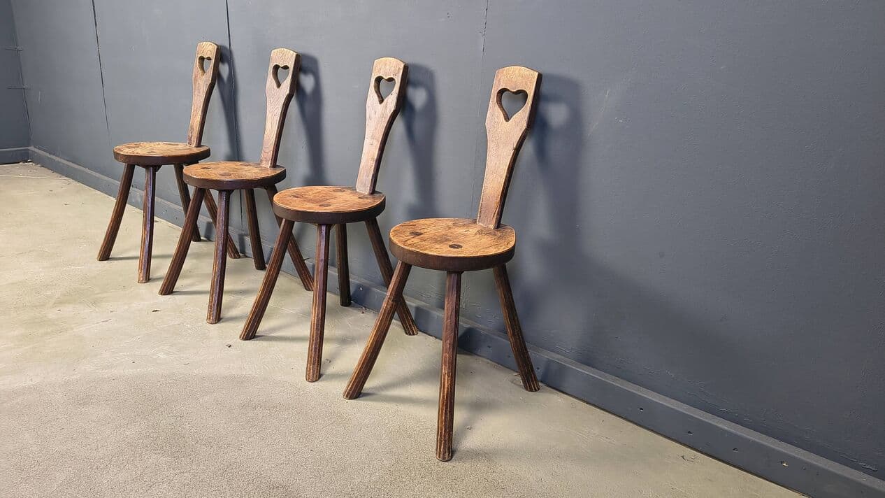 Set of four chairs, Heart, brown oak, France, 1960s - 331385