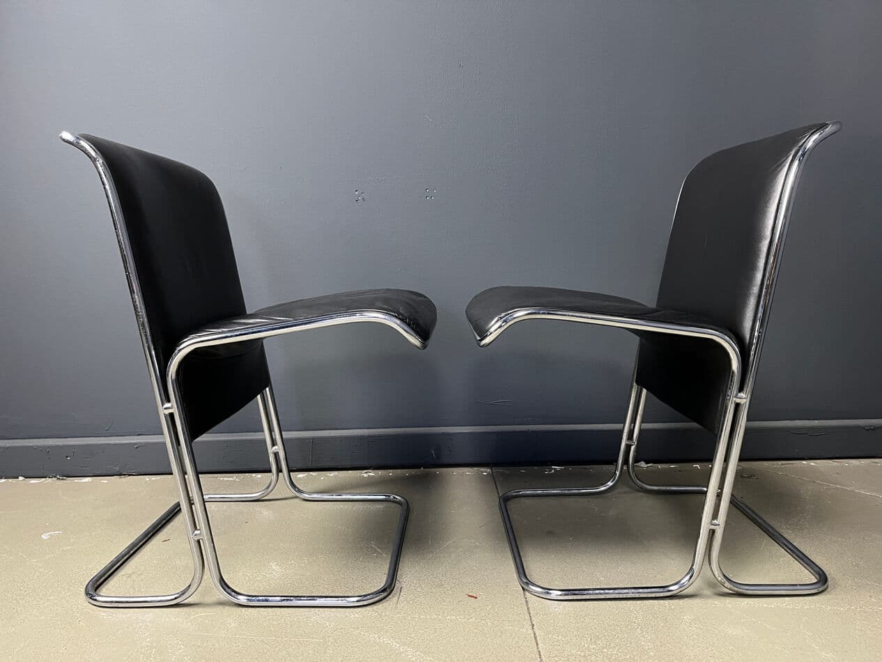 Set of eight Calla chairs, black leather, chrome, by A. Ari Colombo, Italy, 1970s - 331335