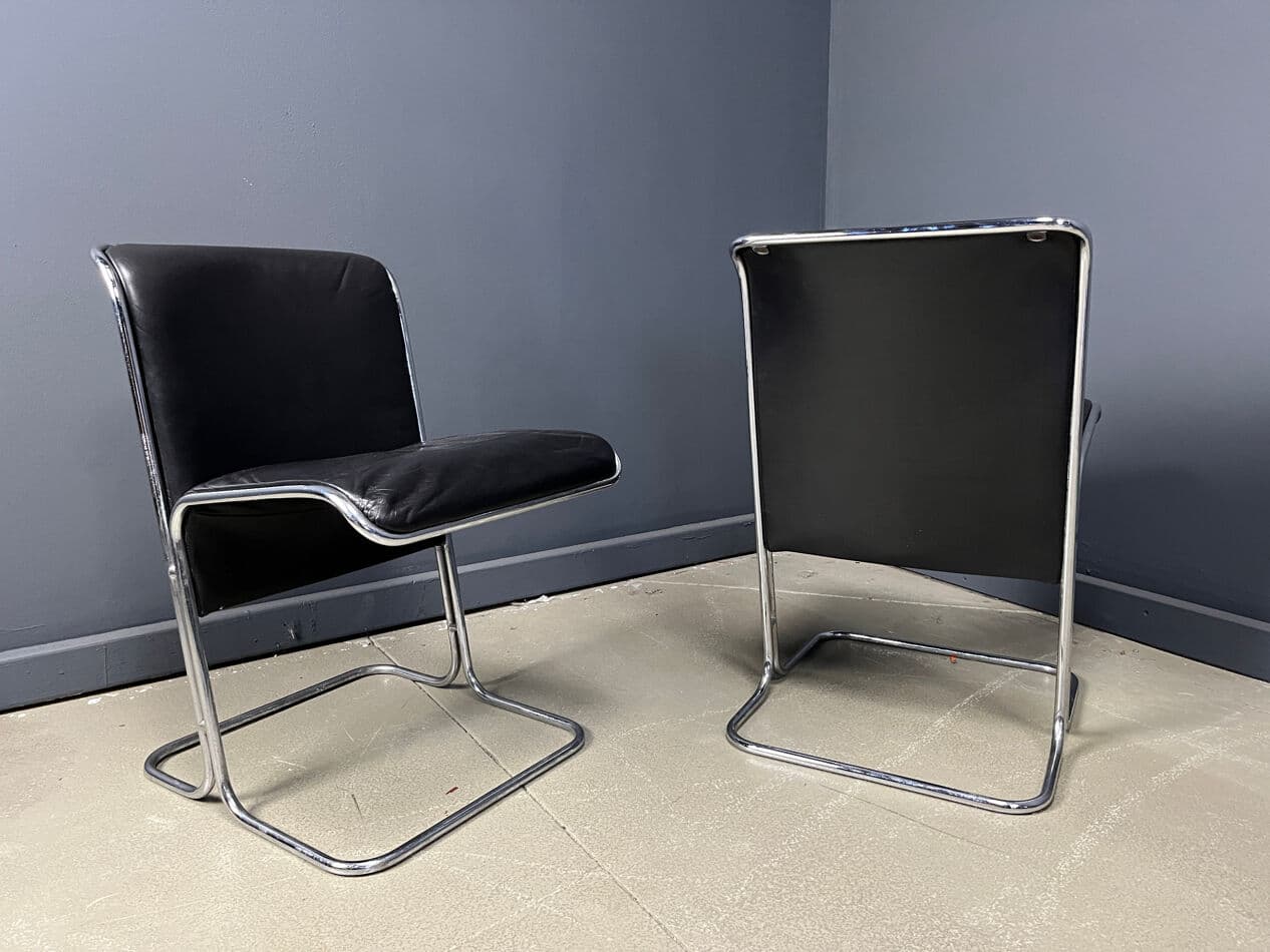 Set of eight Calla chairs, black leather, chrome, by A. Ari Colombo, Italy, 1970s - 331338