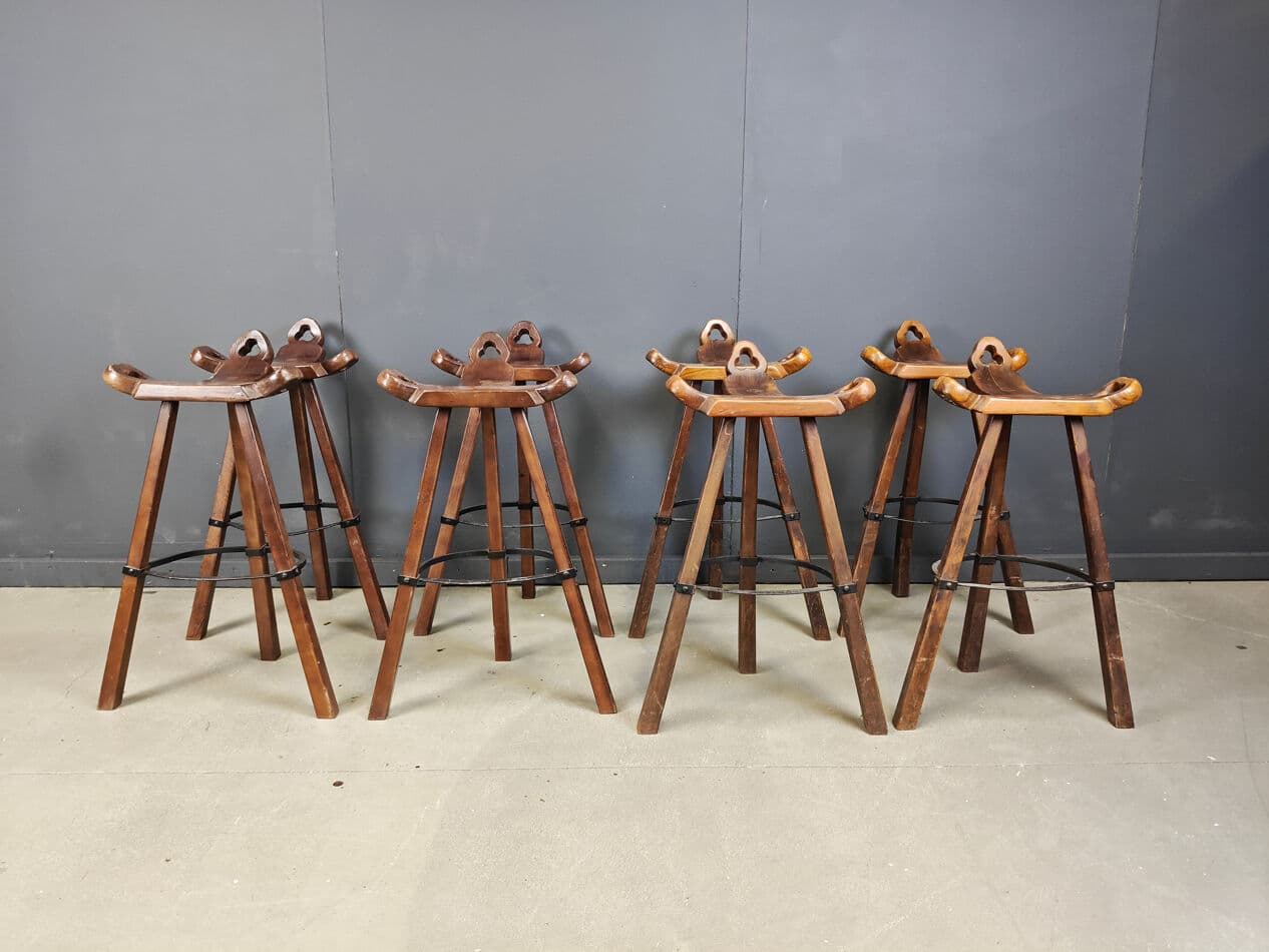 Set of eight brutalist bar stools, brown wood, black metal, Spain, 1960s. - 331308