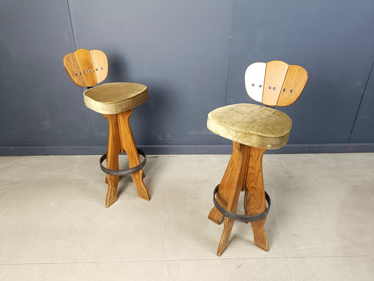 Set of four brutalist bar stools, brown wood, green fabric, black metal, Belgium, 1960s. - 331107
