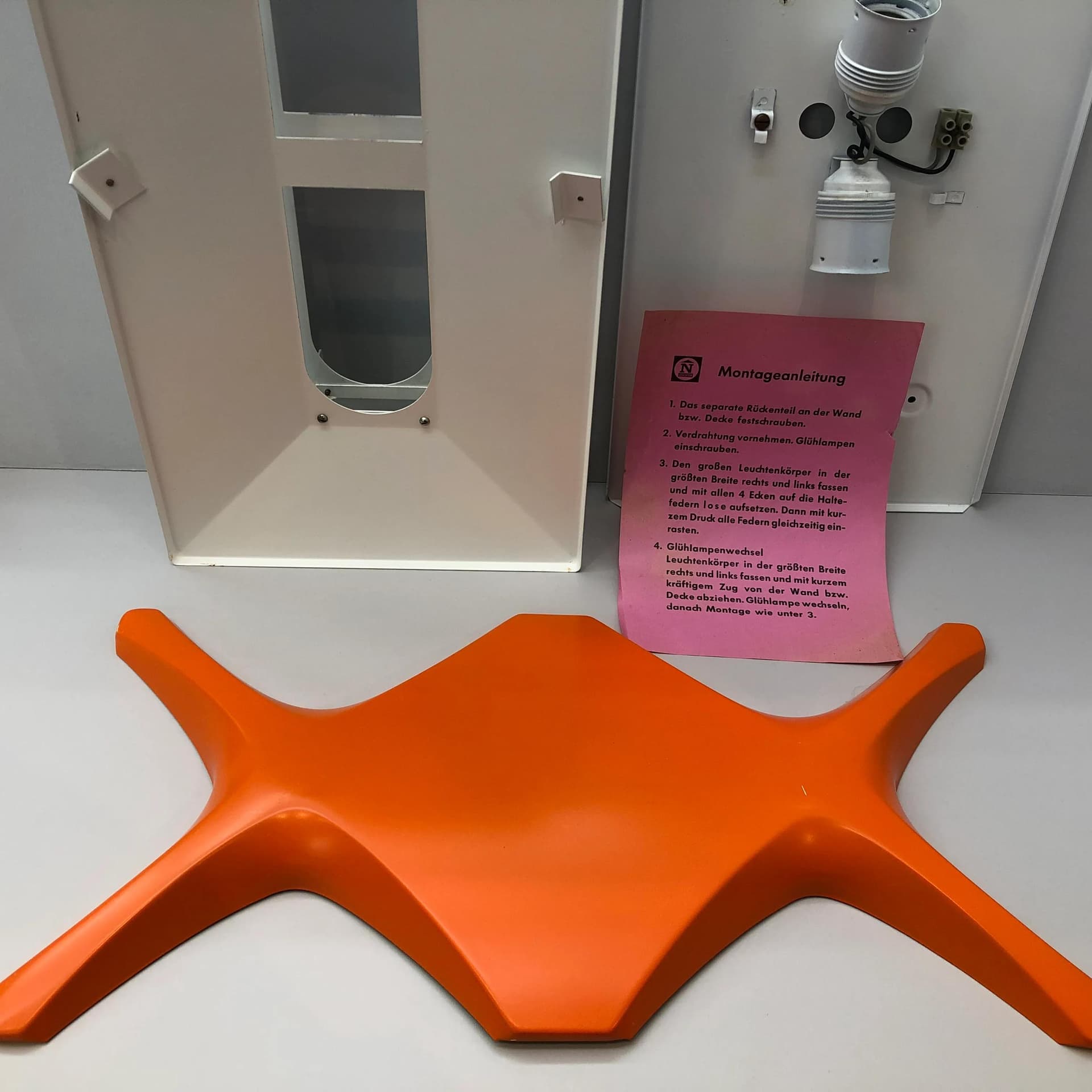 Kinkiet Space Age, pomarańczowy, metal, proj. K. Link, Niemcy, lata 70. - 24620