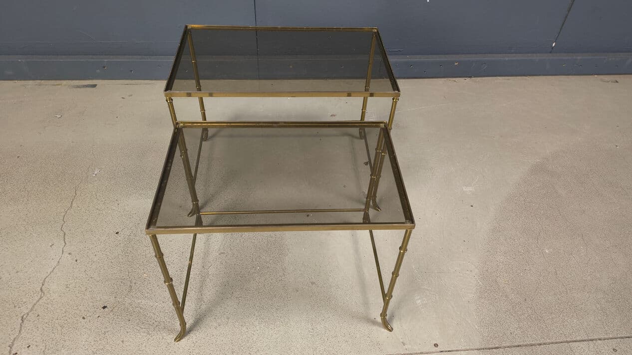Set of two nesting tables, faux bamboo, gold brass, transparent glass, Belgium, 1970s. - 331065
