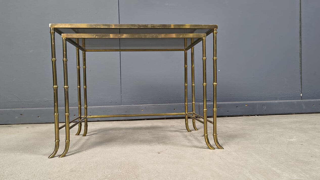 Set of two nesting tables, faux bamboo, gold brass, transparent glass, Belgium, 1970s. - 331067