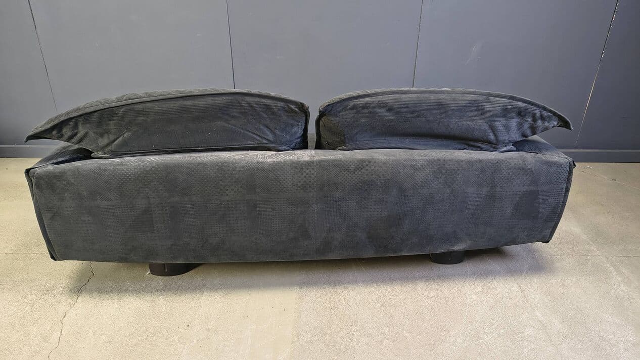 Two-seater sofa, grey velvet, black legs, Saporiti Italia, Italy, 1980s. - 330897