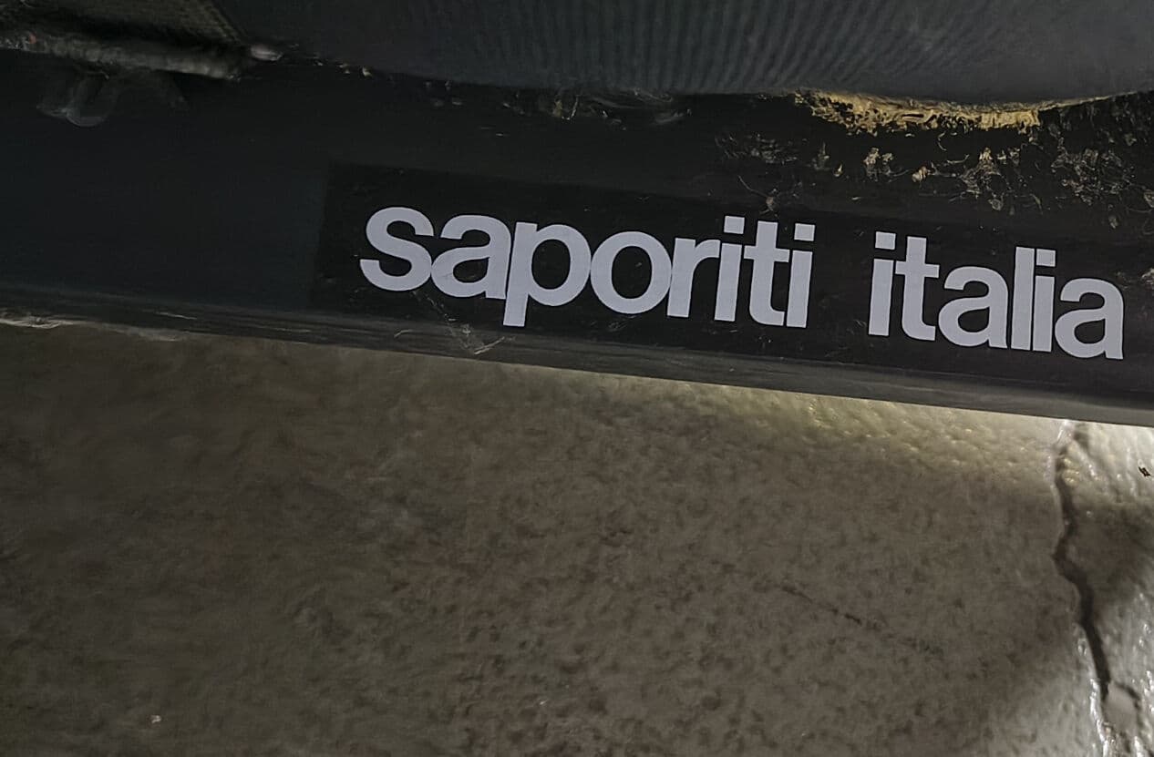 Two-seater sofa, grey velvet, black legs, Saporiti Italia, Italy, 1980s. - 330905