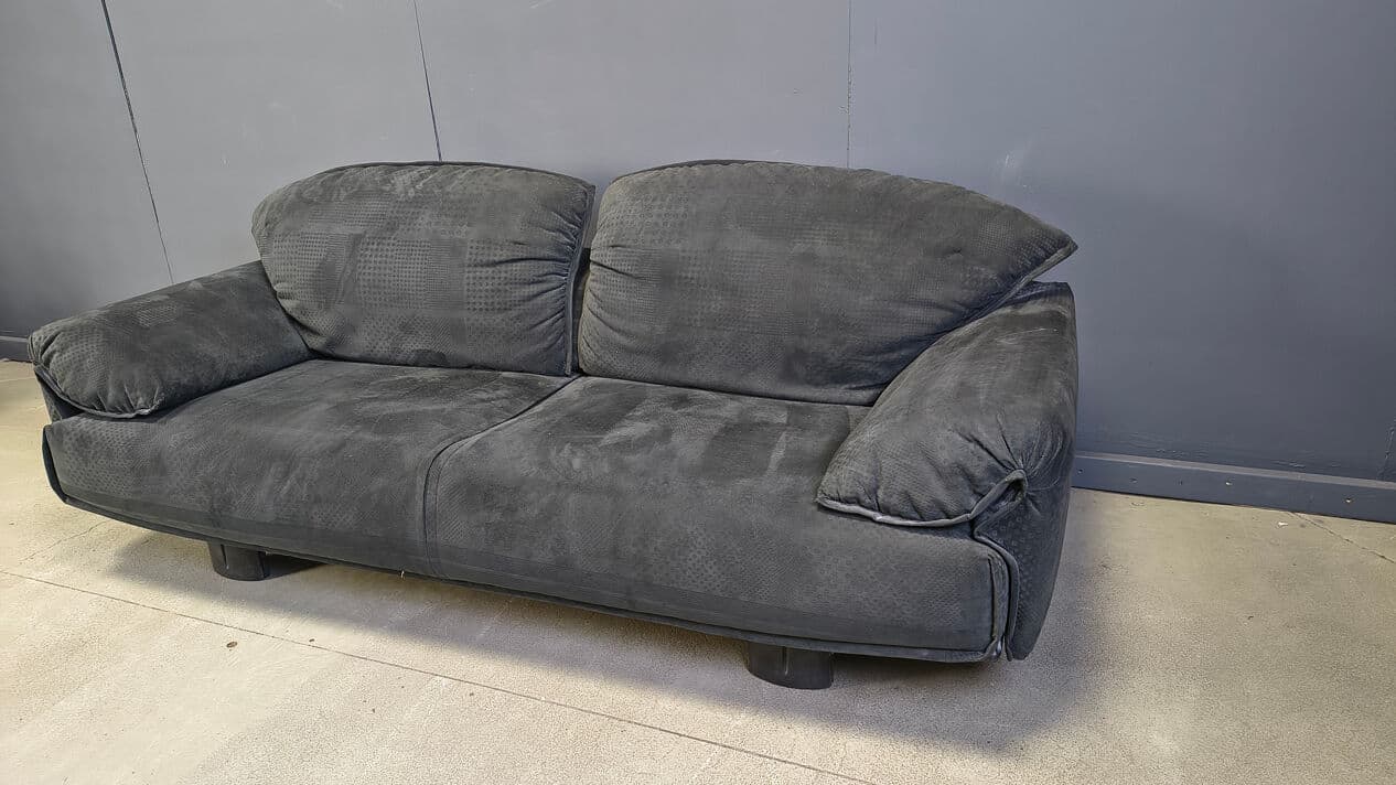 Two-seater sofa, grey velvet, black legs, Saporiti Italia, Italy, 1980s. - 330902