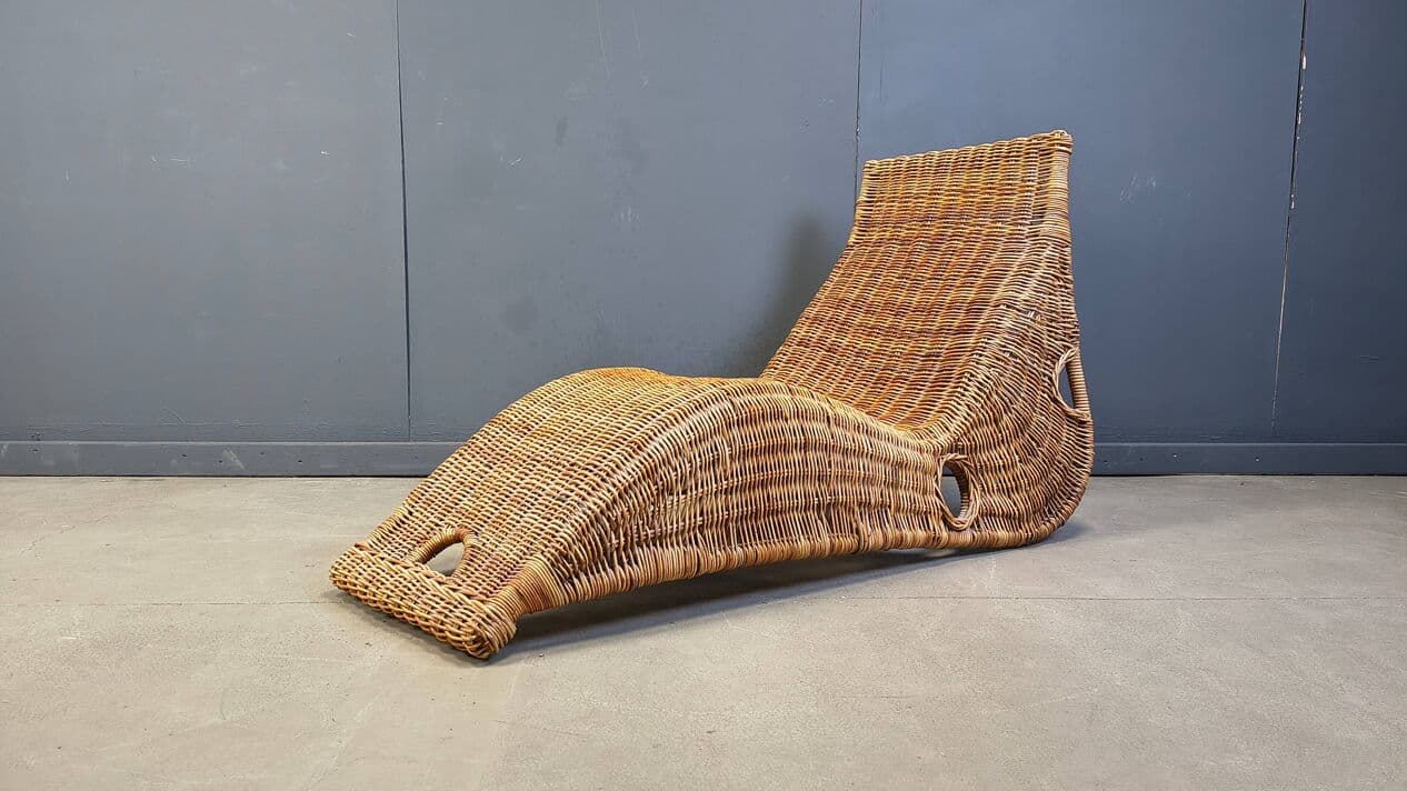Chaise longue, beige rattan and wicker, France, 1970s - 330787