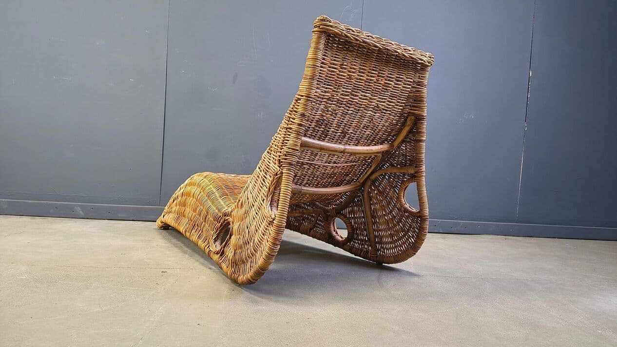 Chaise longue, beige rattan and wicker, France, 1970s - 330793