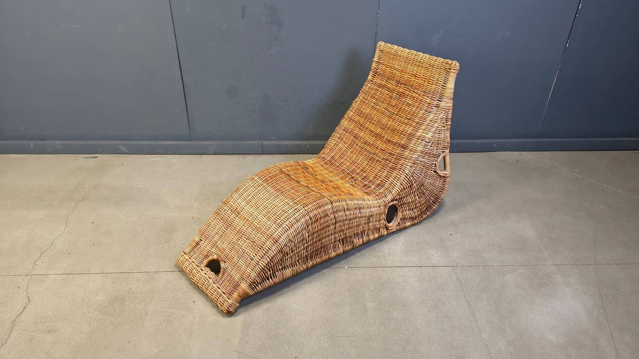 Chaise longue, beige rattan and wicker, France, 1970s - 330794
