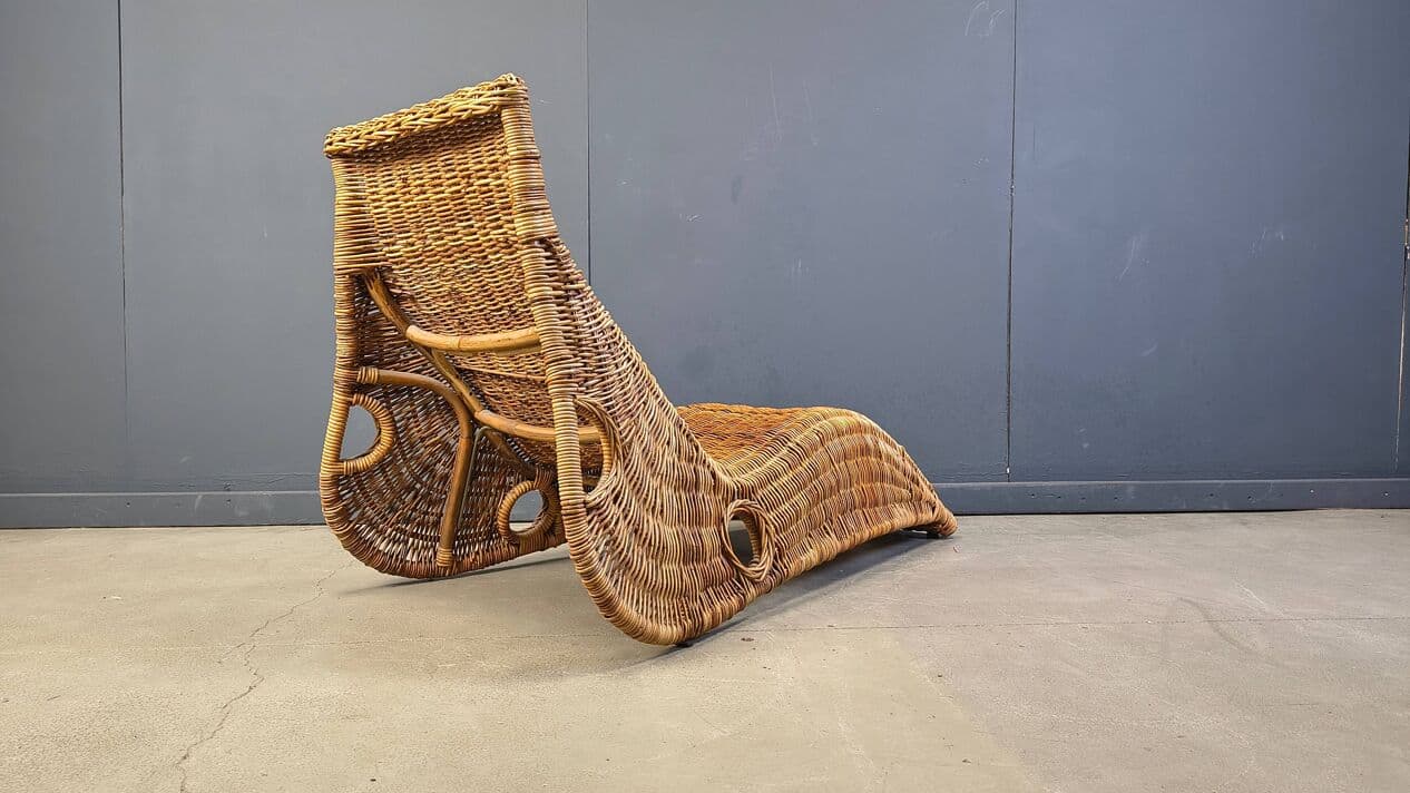 Chaise longue, beige rattan and wicker, France, 1970s - 330792