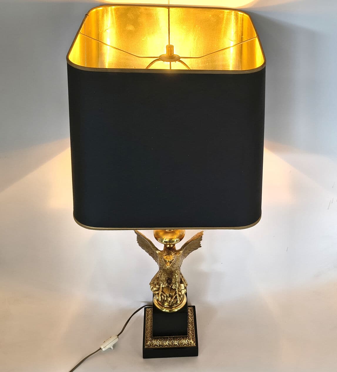 Lampa stołowa Empire, mosiądz złoty, drewno czarne, Belgia, lata 70. - 330744
