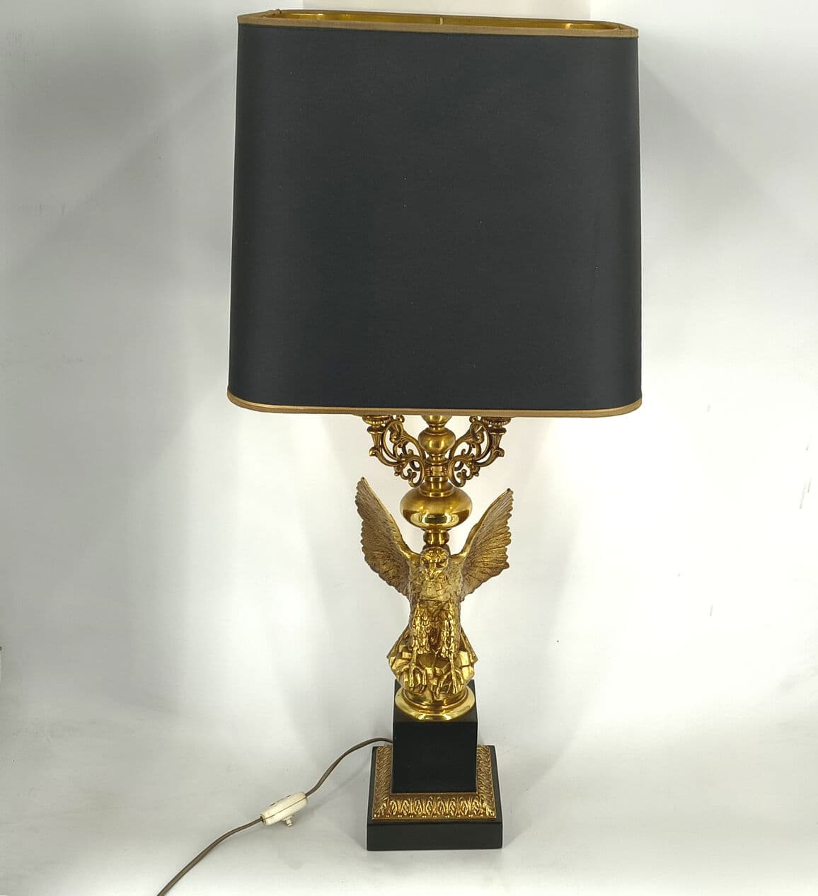 Lampa stołowa Empire, mosiądz złoty, drewno czarne, Belgia, lata 70. - 330747