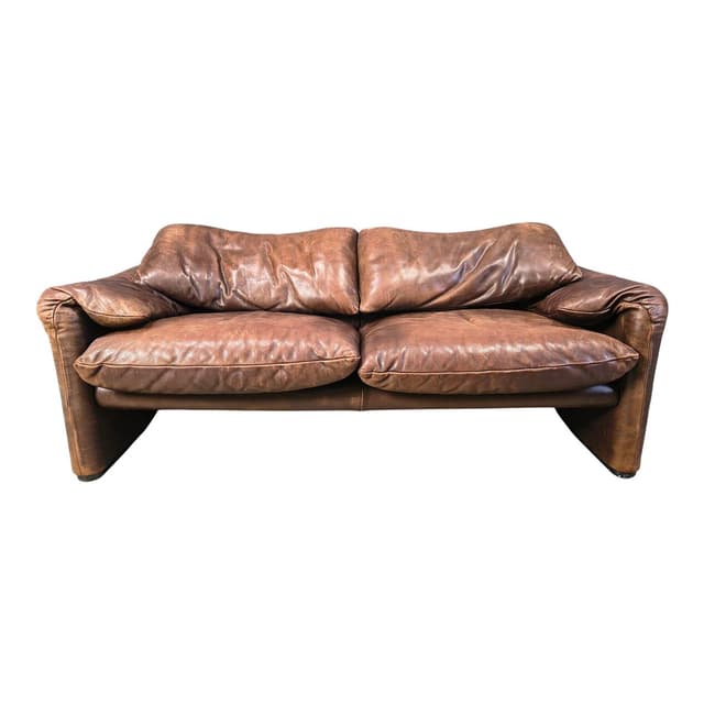 Two-seater sofa Maralunga, brown leather, by V. Magistretti, Cassina, Italy, 1970s. - DIMENSION
