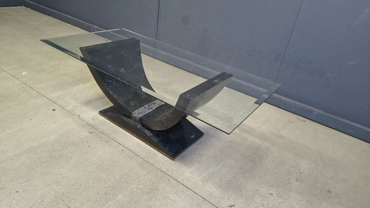 Coffee Table Maitland Smith, black and beige tessellated stone, transparent glass, Belgium, 1980s - 330332