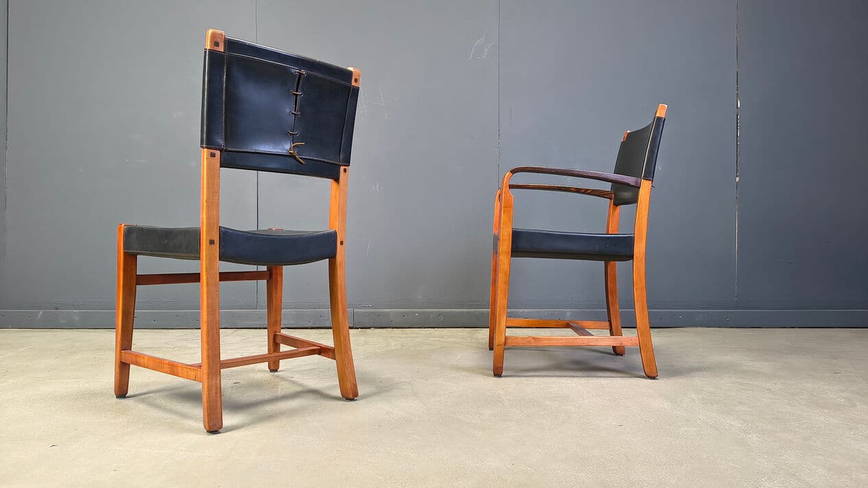 Set of six dining chairs, black leather, brown wood, Spain, 1970s. - 330277
