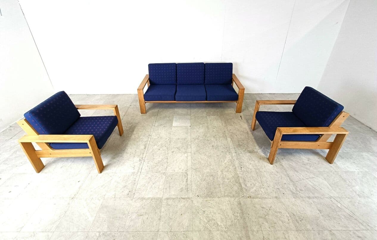 Three-piece Scandinavian sofa set, blue fabric, natural wood, Finland, 1970s. - 330240