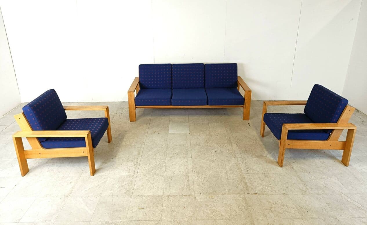 Three-piece Scandinavian sofa set, blue fabric, natural wood, Finland, 1970s. - 330250