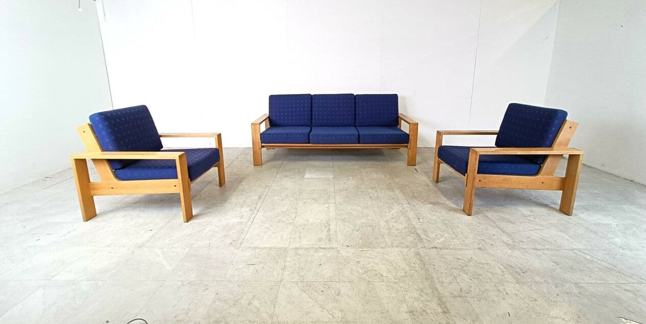 Three-piece Scandinavian sofa set, blue fabric, natural wood, Finland, 1970s. - 330241
