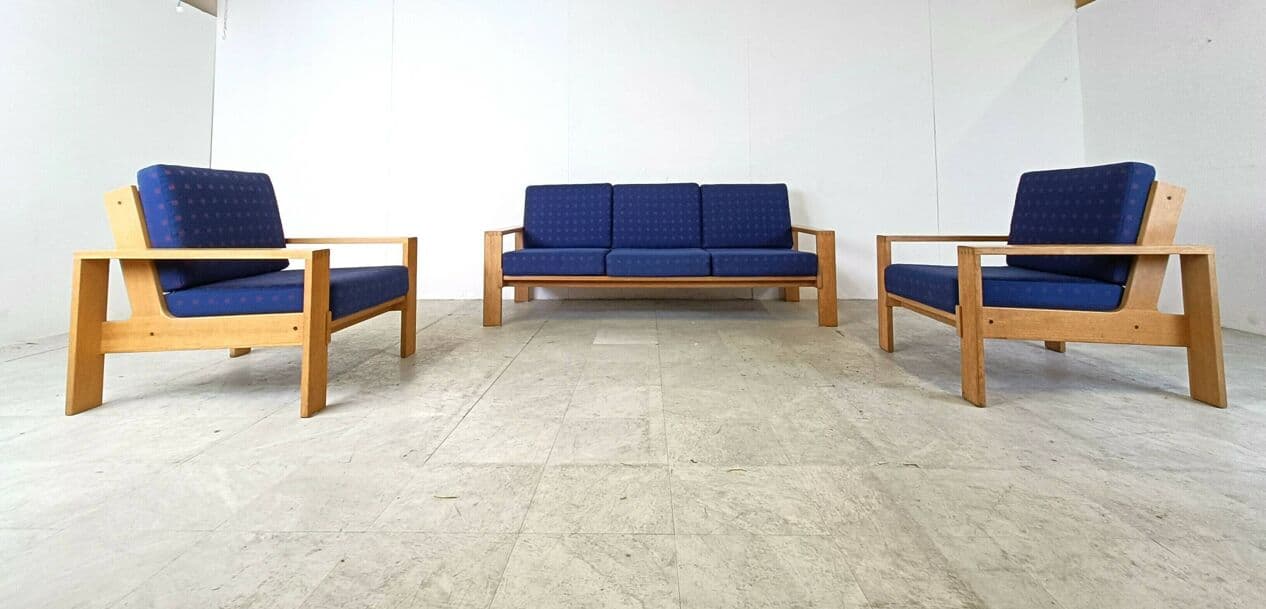 Three-piece Scandinavian sofa set, blue fabric, natural wood, Finland, 1970s. - 330245