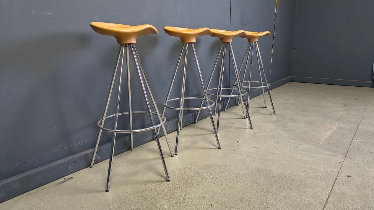 Set of four bar stools Jamaica, brown beech, silver chrome, by Pepe Cortès, Spain, 1990s. - 330160