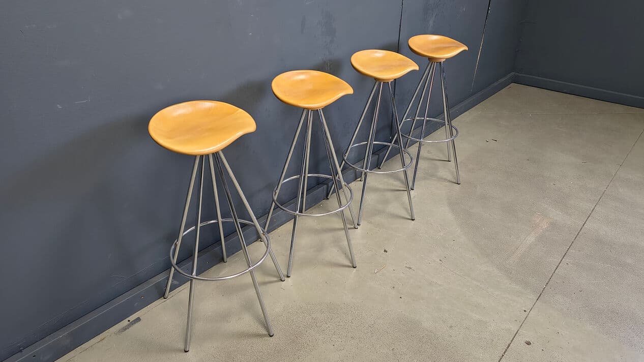 Set of four bar stools Jamaica, brown beech, silver chrome, by Pepe Cortès, Spain, 1990s. - 330159