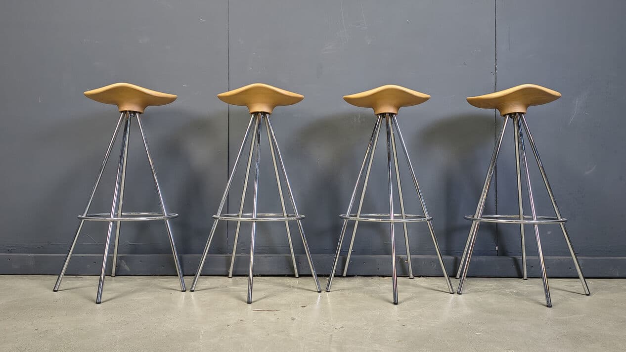 Set of four bar stools Jamaica, brown beech, silver chrome, by Pepe Cortès, Spain, 1990s. - 330156