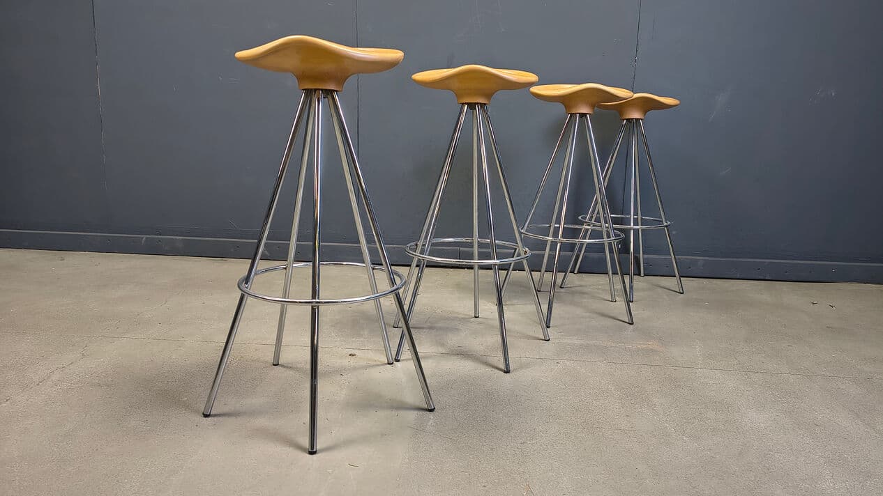 Set of four bar stools Jamaica, brown beech, silver chrome, by Pepe Cortès, Spain, 1990s. - 330151