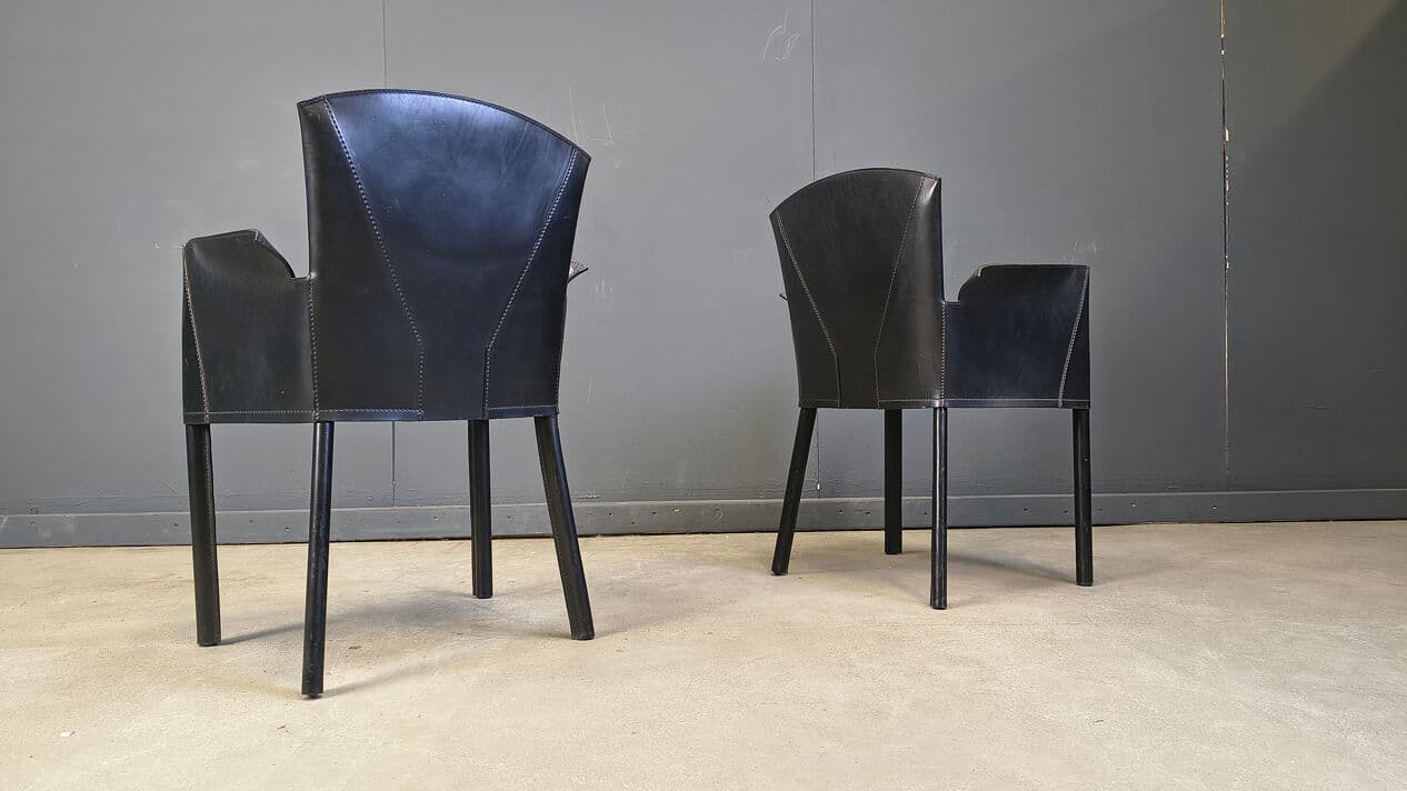 Set of six dining armchairs, black leather, Italy, 1980s. - 330148