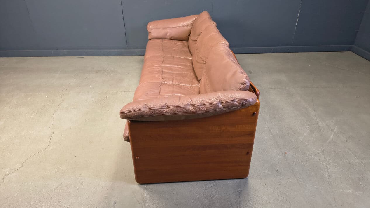 Sofa trzyosobowa, skóra brązowa, teak, proj. M. Laursen, Dania, lata 70. - 330136