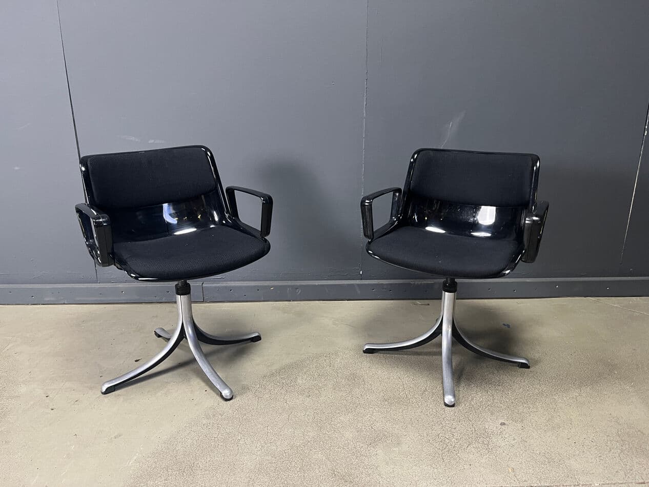 Set of two desk chairs Modus, black plastic, black fabric, silver aluminum, by O. Borsani, Italy, 1970s. - 329987
