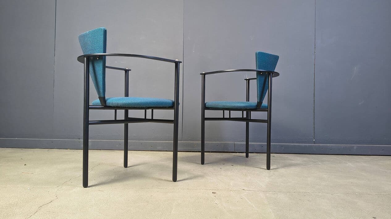 Set of four dining chairs Memphis, blue fabric, black metal, Belgium, 1980s. - 329891