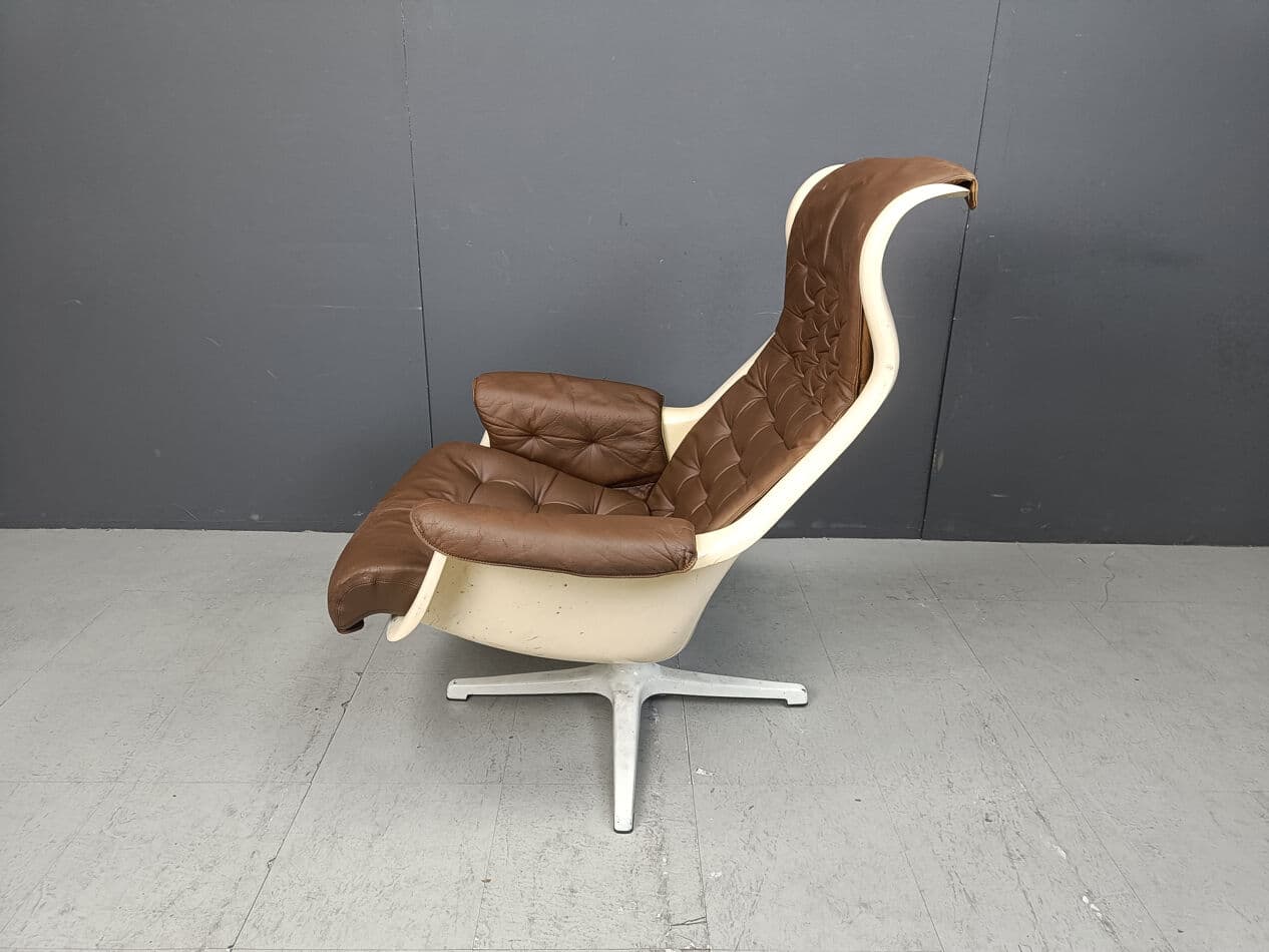 Fotel Space Age, skóra brązowa, plastik kremowy, aluminium biały, proj. A. Svensson, Dux, Szwecja, lata 60. - 329874