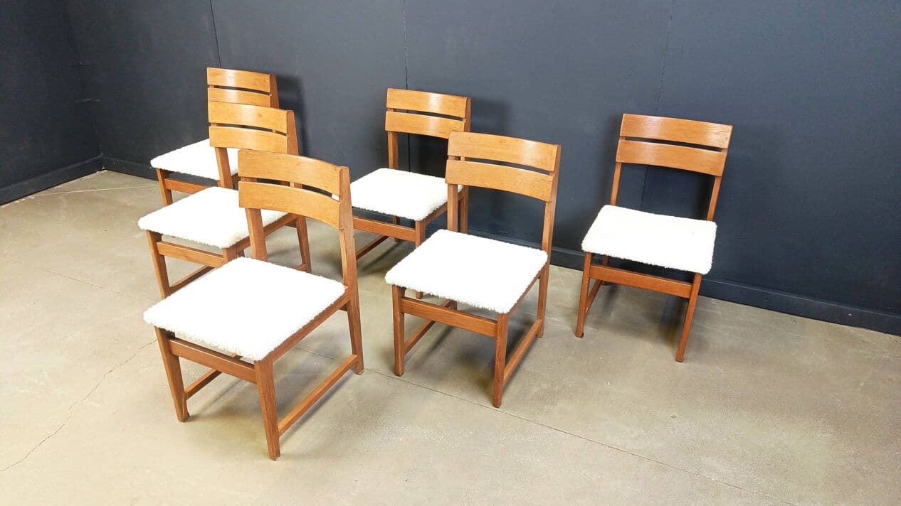Set of six brutalist chairs, brown oak, white bouclé, Belgium, 1970s. - 329726