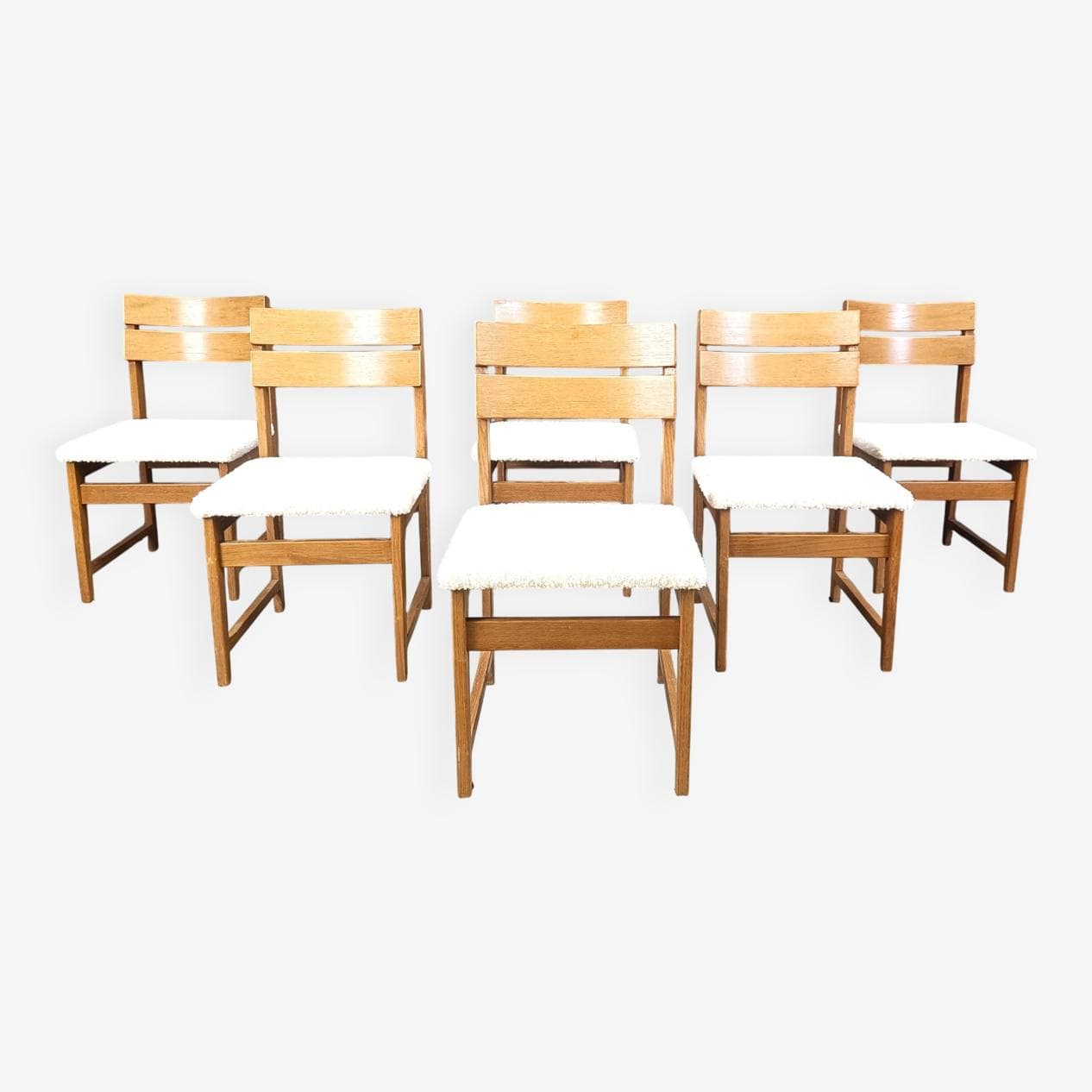 Set of six brutalist chairs, brown oak, white bouclé, Belgium, 1970s. - 329721