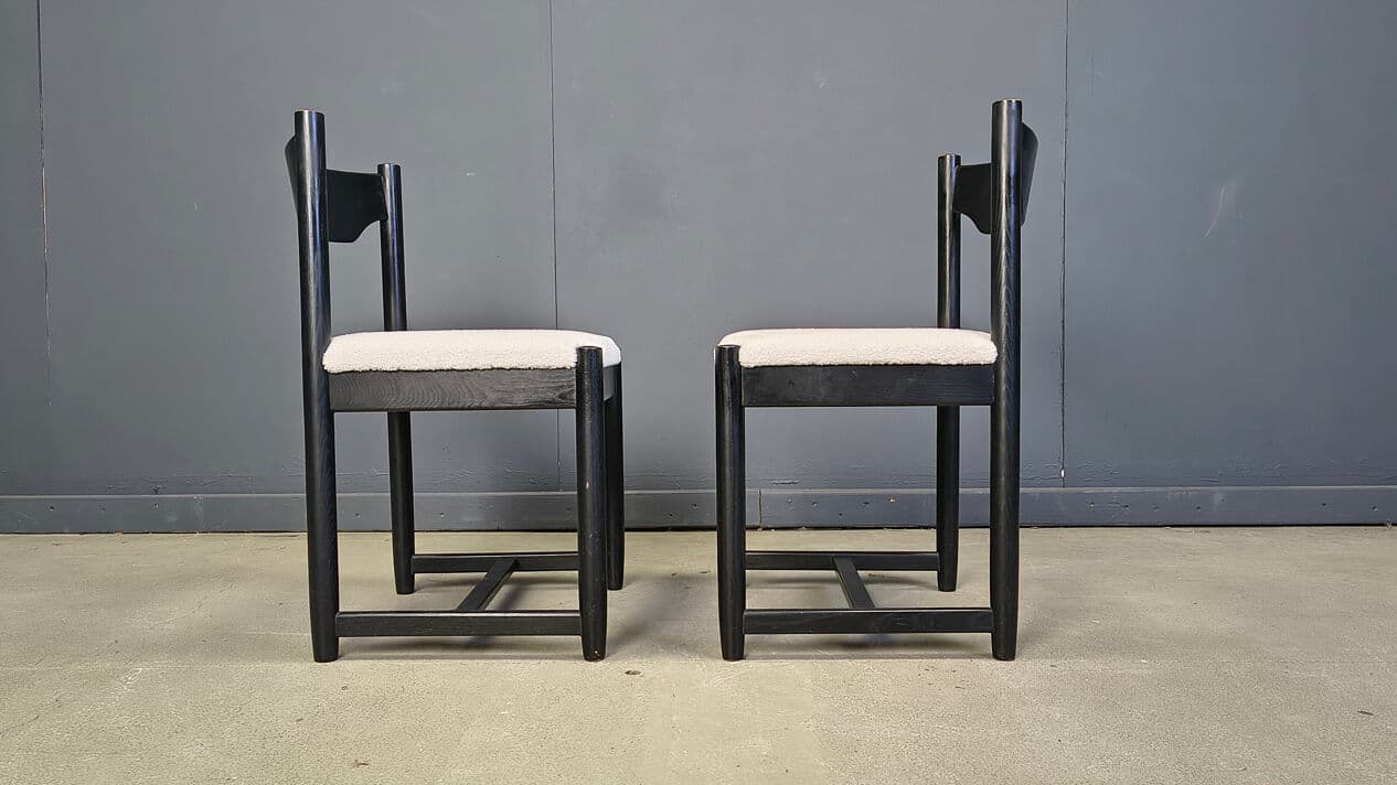 Set of six dining chairs, black wood, white bouclé, Belgium, 1970s. - 329602