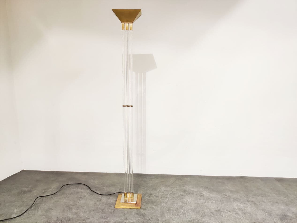 Floor lamp, transparent plexiglass, gold brass, France, 1970s. - 329442