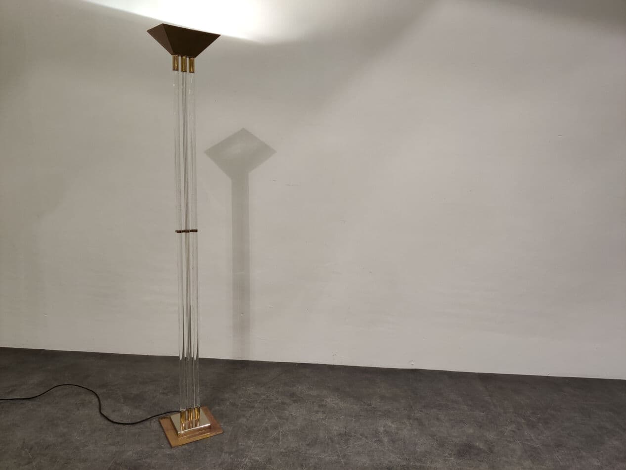 Floor lamp, transparent plexiglass, gold brass, France, 1970s. - 329445