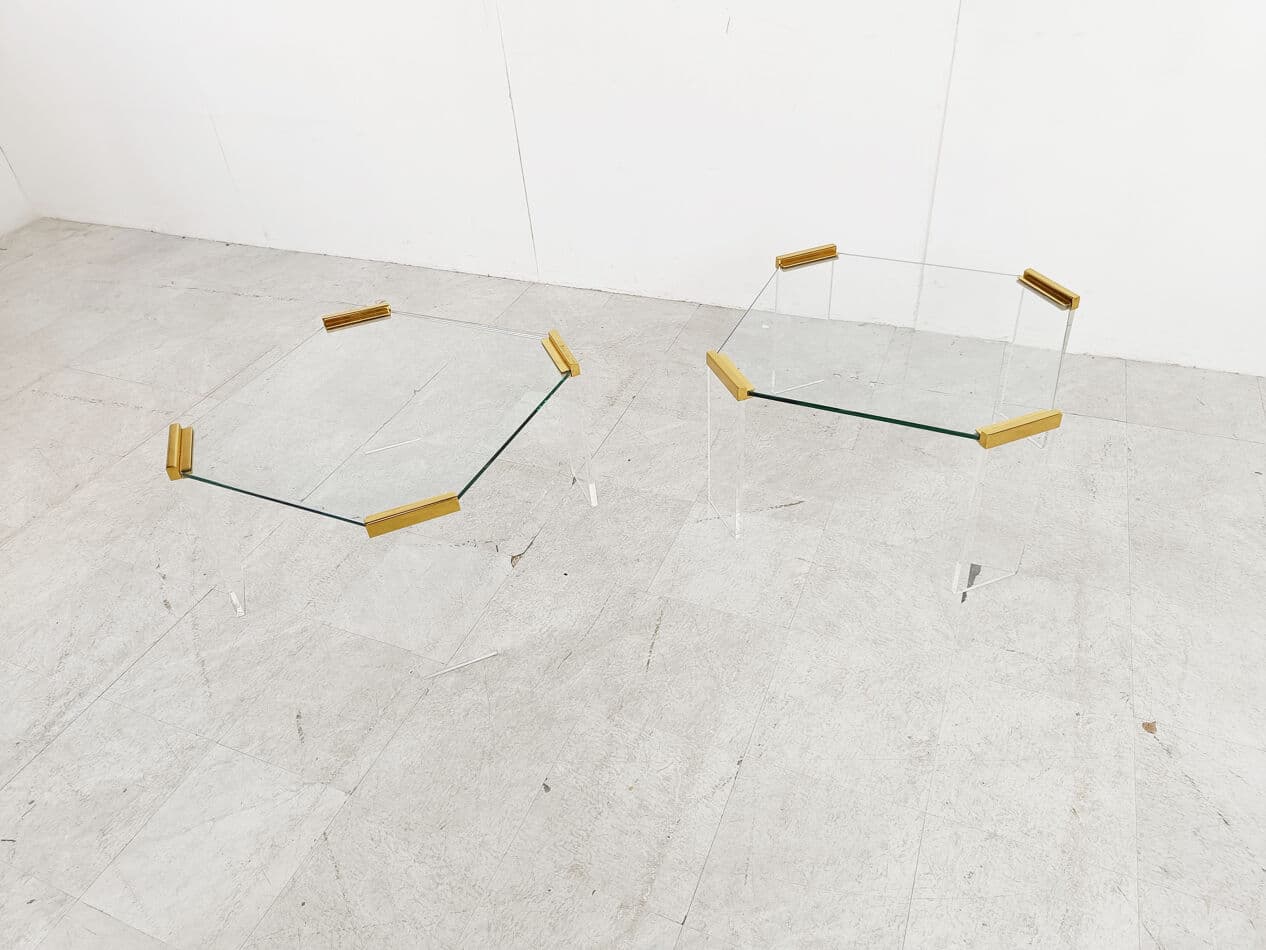 Pair of coffee tables, transparent and gold, glass, plexiglass, brass, Belgium, 1970s. - 329213