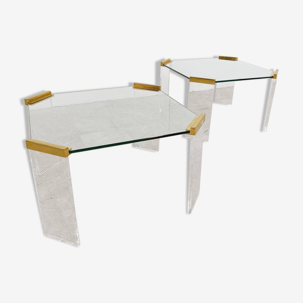 Pair of coffee tables, transparent and gold, glass, plexiglass, brass, Belgium, 1970s. - 329209