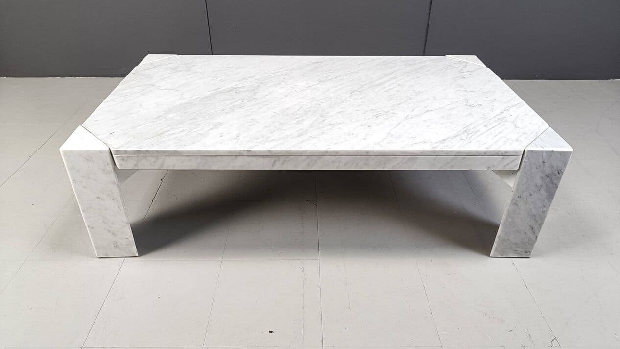 Coffee table, white marble, Italy, 1970s. - 329168