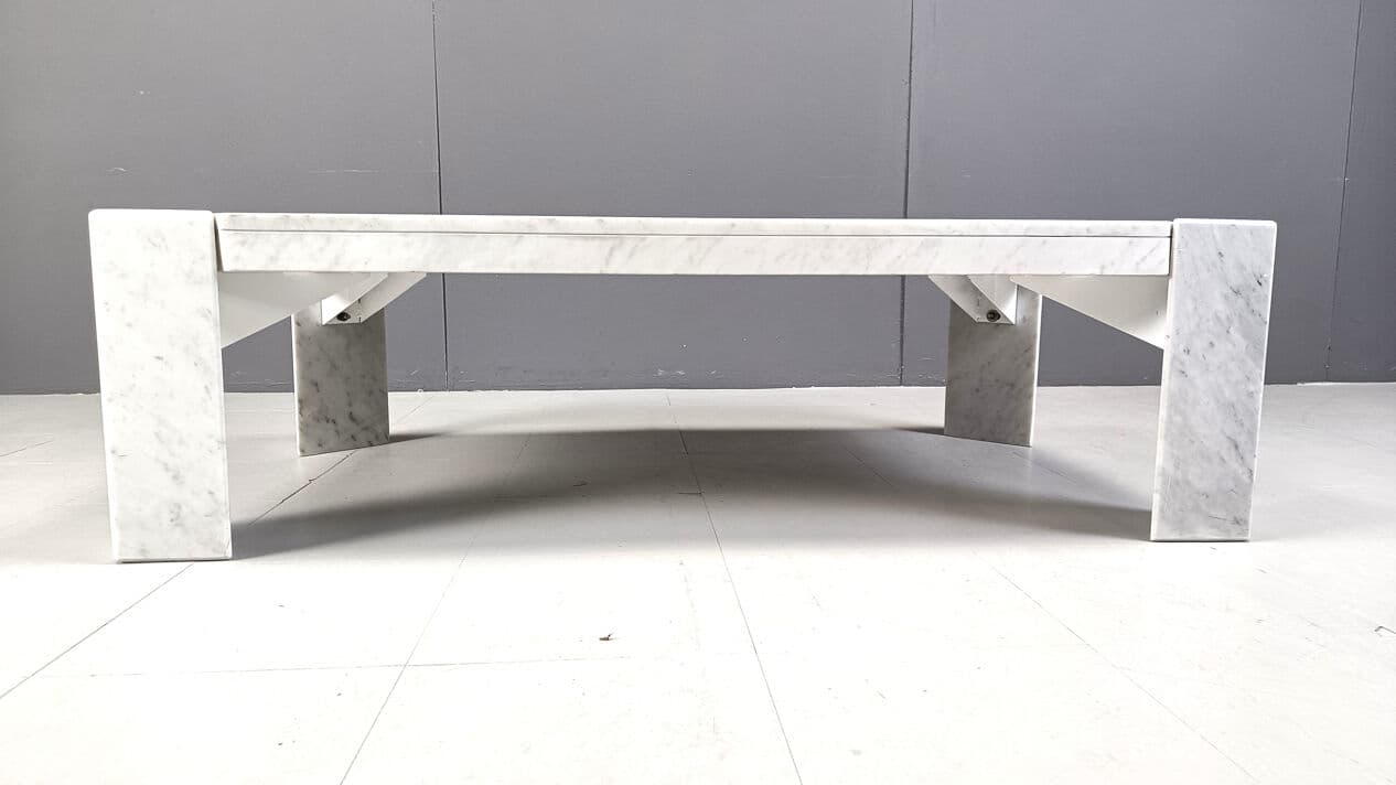 Coffee table, white marble, Italy, 1970s. - 329167