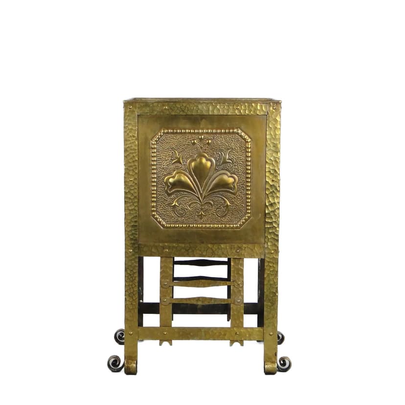 Plant Stand Art Nouveau, golden brass, Austria, early 20th c.