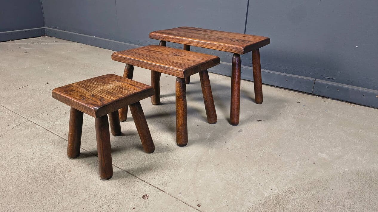 Set of three Brutalist nesting tables, brown oak, Belgium, 1960s. - 329122