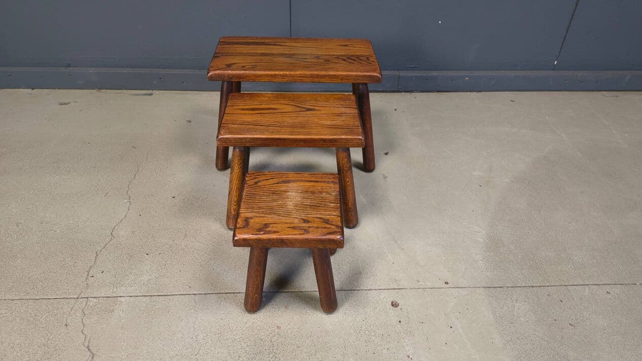 Set of three Brutalist nesting tables, brown oak, Belgium, 1960s. - 329118