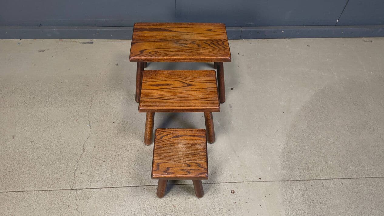 Set of three Brutalist nesting tables, brown oak, Belgium, 1960s. - 329121