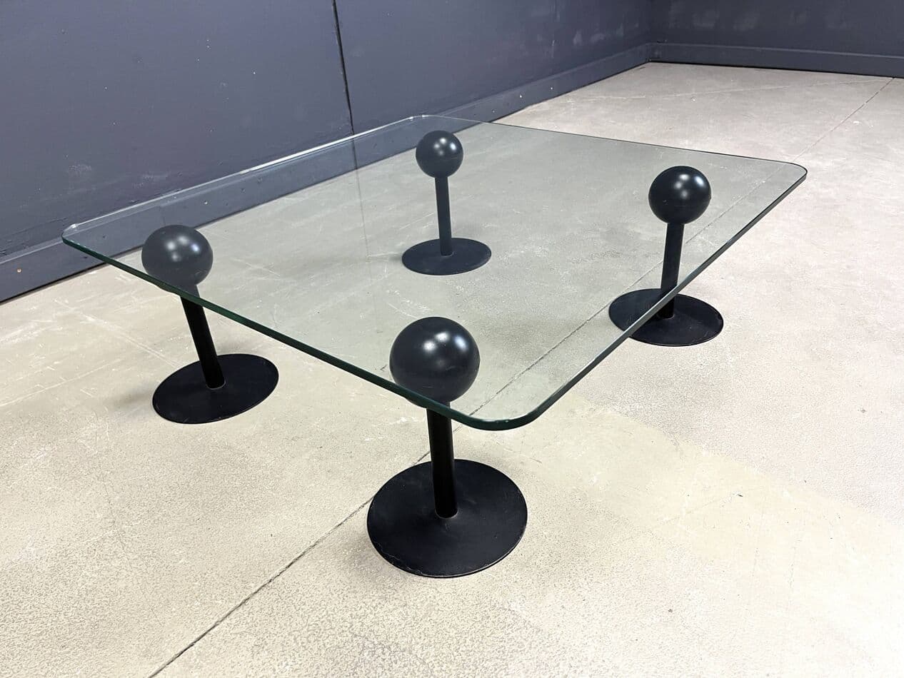 Coffee Table Pepper Young, transparent glass, black metal, by P. Starck, Spain, 1980s. - 329077
